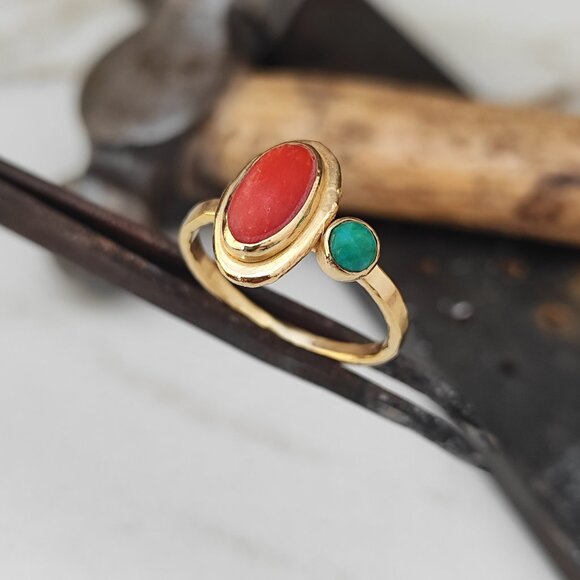 Solid Gold Coral & Tuquoise Stone. Elegant Statement Ring, - Picture 8 of 11